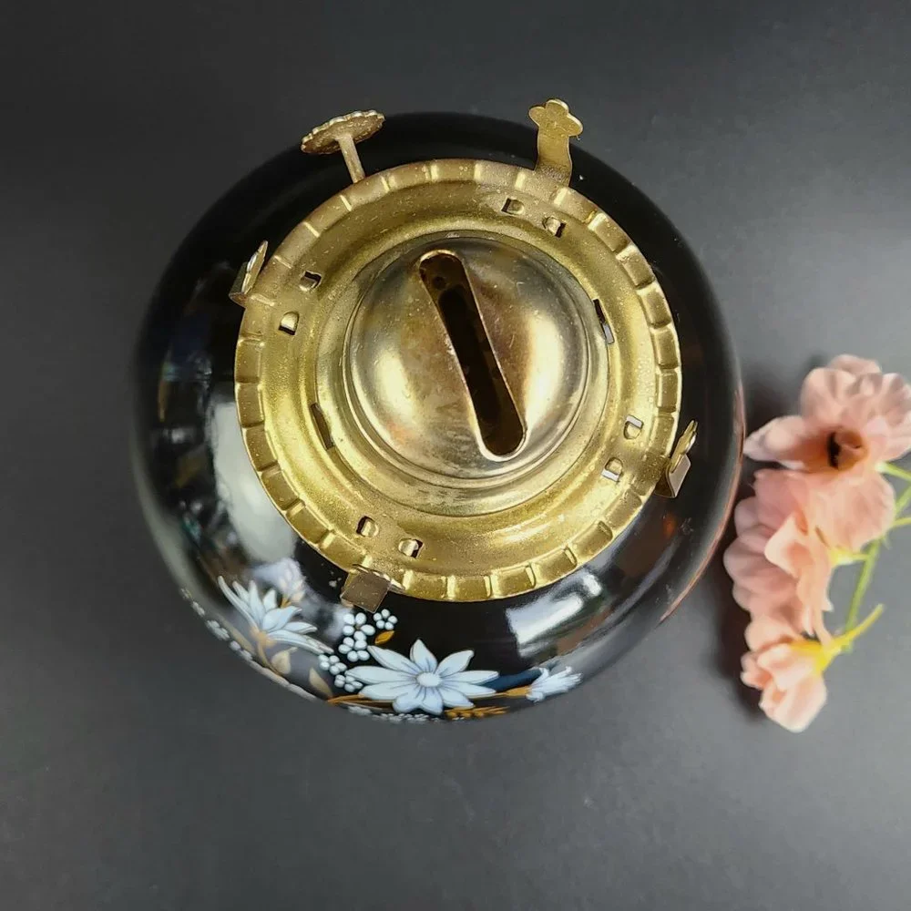 Vintage Oil Lamp - Black Base - Floral Design - 14 1/4